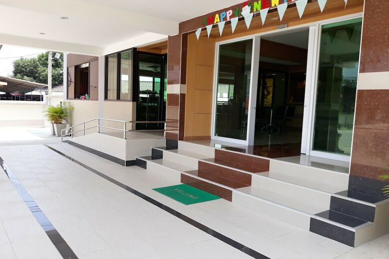 Hotel Phectlada Pavilion & Resort