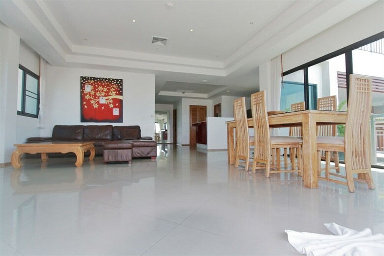 Apartamentos Surin Sabai