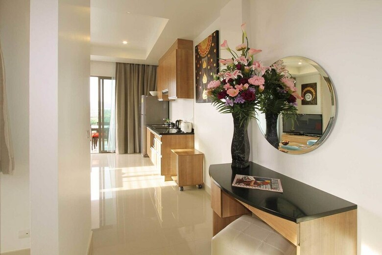 Apartamentos Surin Sabai