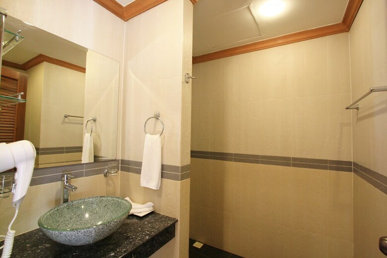 Apartamentos Surin Sabai