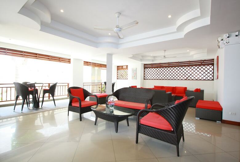 Apartamentos Surin Sabai