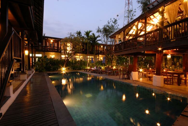 Hotel Banthai Village
