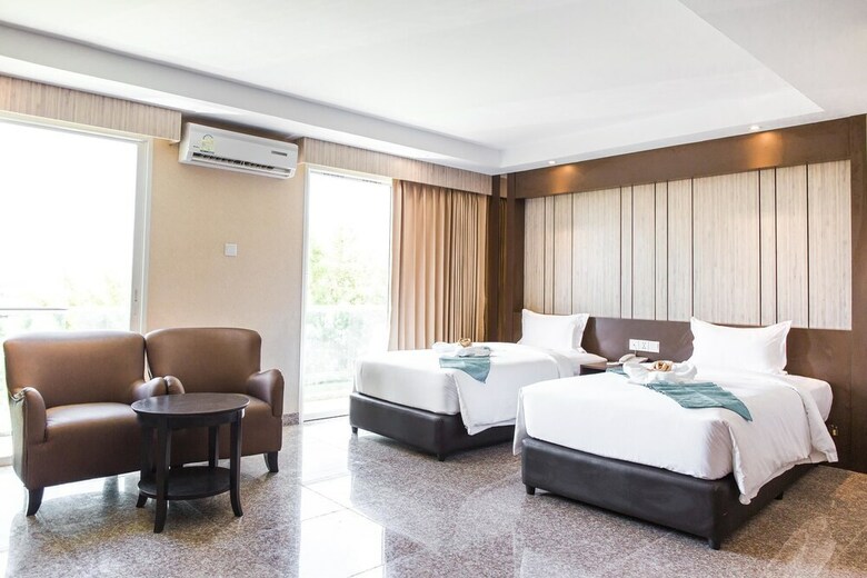 Hotel M Village Hostel