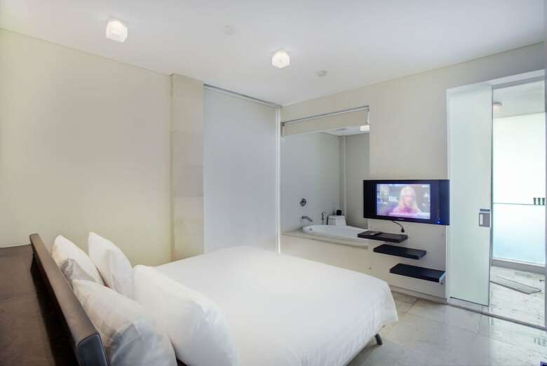 Hotel Furamaxclusive Ocean Beach, Seminyak, Bali