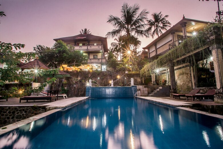 Villa Puri Saron Hotel Madangan