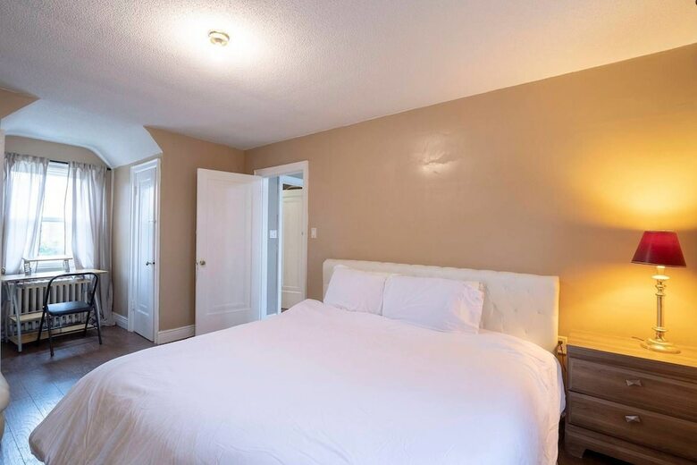 Hotel Convenient & Comfortable Manor