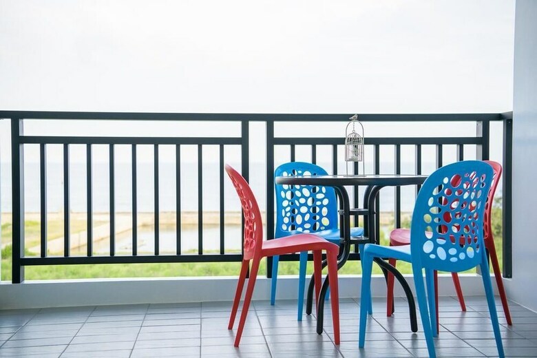 Villa 2 Lane 9 Sea View Homestay