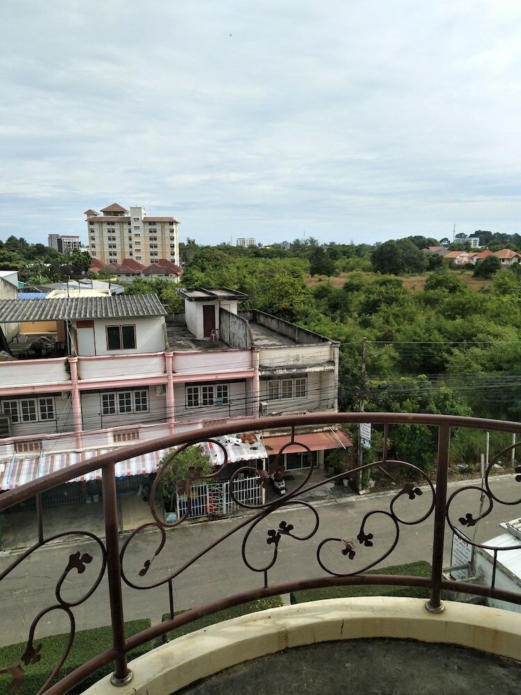 Hotel P. Place Service Residence