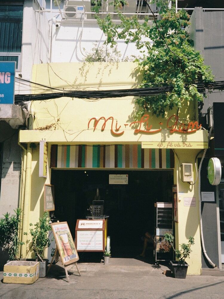 Hotel Mi-li-gam Coffee Home