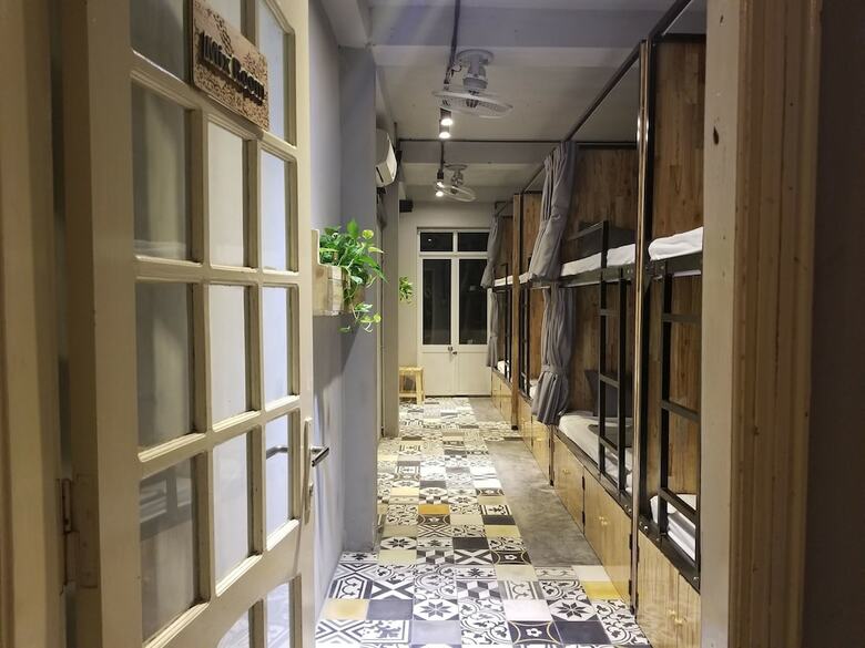 Hostal May Hostel