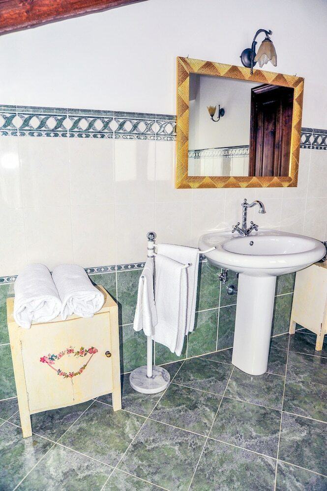 Hotel La Casa Rosa