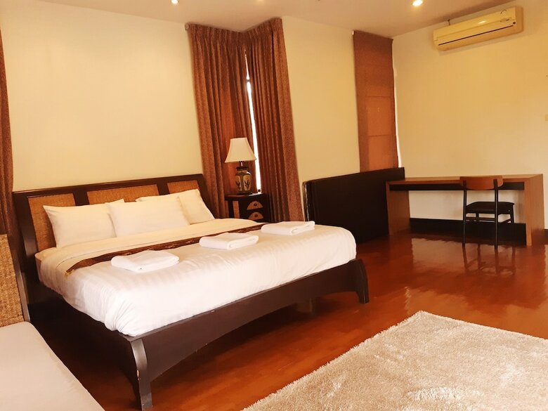 Punnapha Pool Villa  Pattaya
