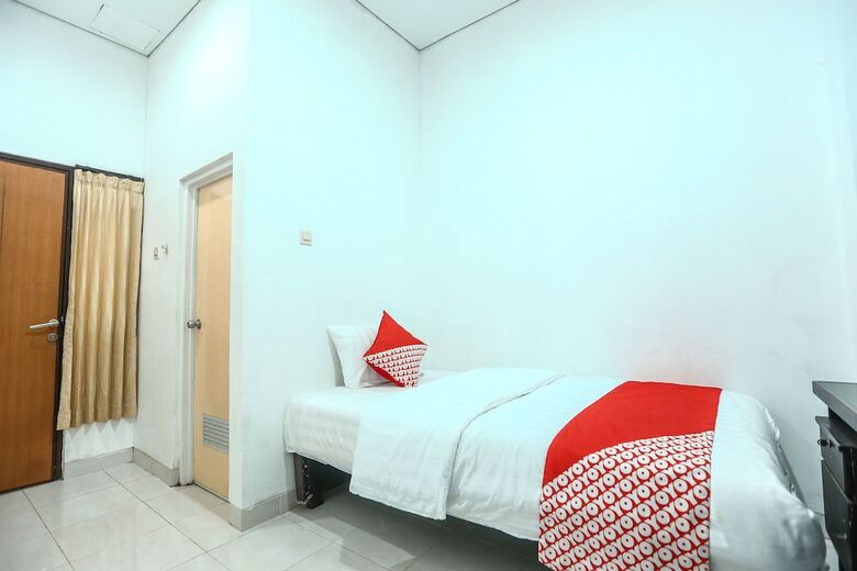 Hotel Oyo 118 Dorothea Residence