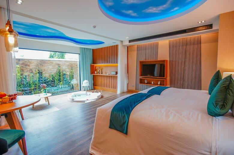 Hotel Pool Suite Chiang Mai