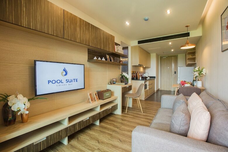 Hotel Pool Suite Chiang Mai