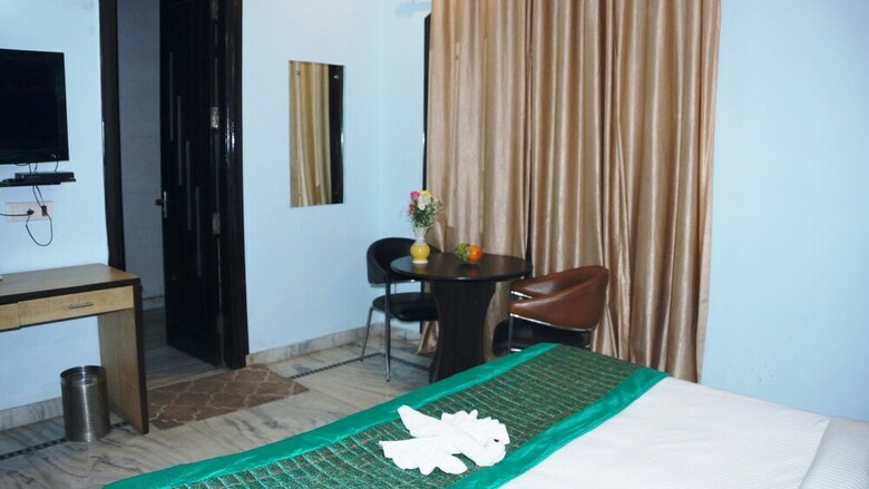 Hotel Maxfort Medicity