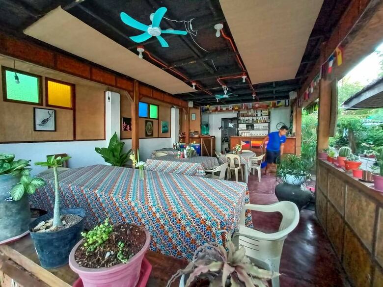 Hotel Rene's Diverslounge Resort