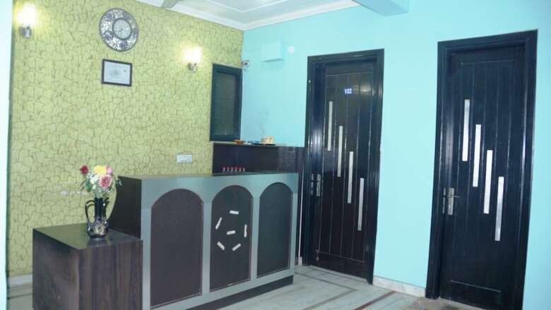 Hotel Maxfort Service Apartment