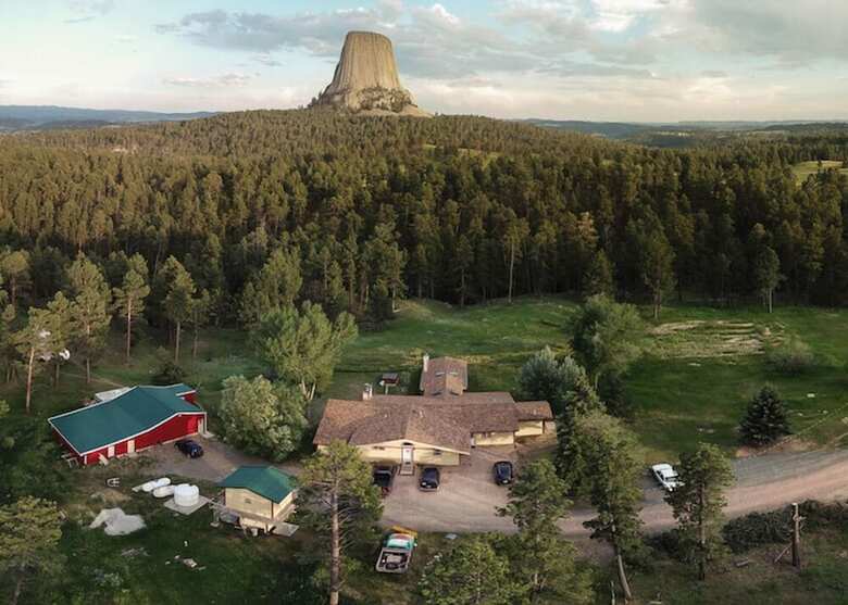 Bed & Breakfast Devils Tower Lodge
