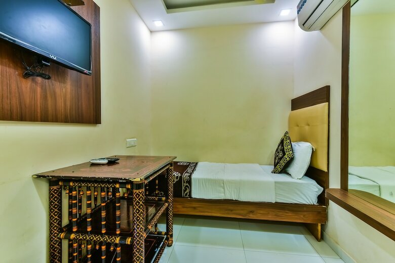 Hotel Guest Inn Hospitality-bandra Kurla Complex