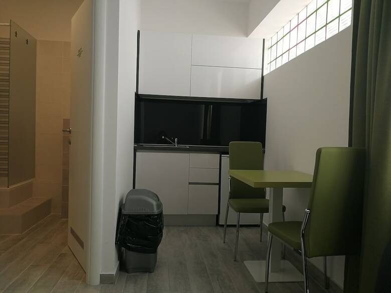 Hostal 3 F Hostel