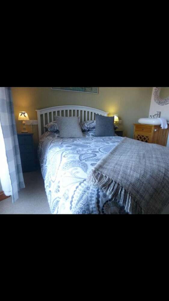 Bed & Breakfast Crossvilla Guest House & Tea Room