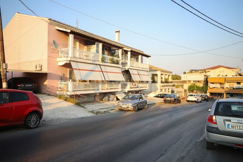 Apartamentos Philoxenia Family Suite
