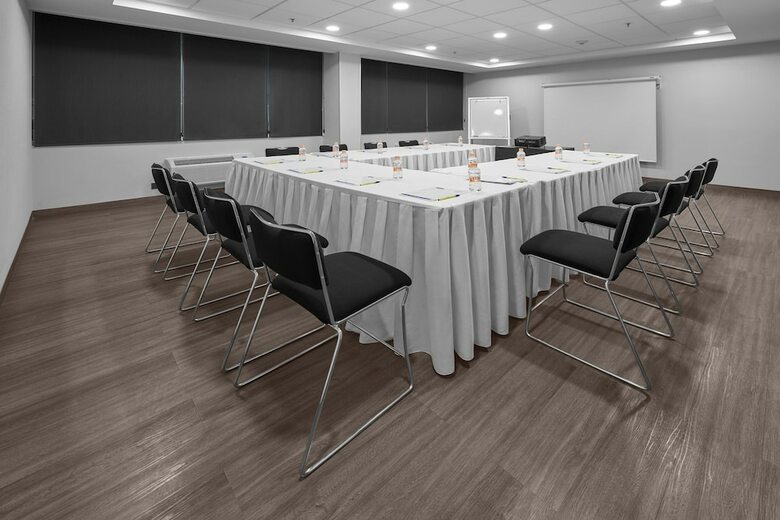 Hotel City Express Saltillo Norte
