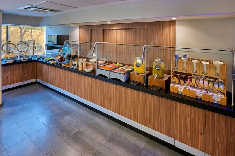 Hotel City Express Saltillo Norte