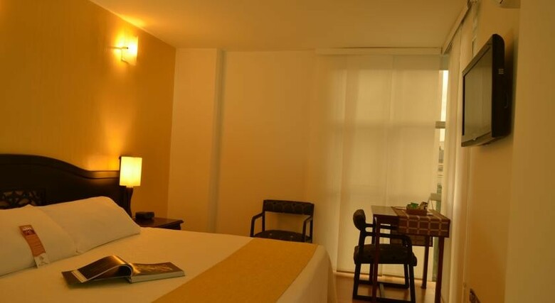 Hotel Bolivar Plaza