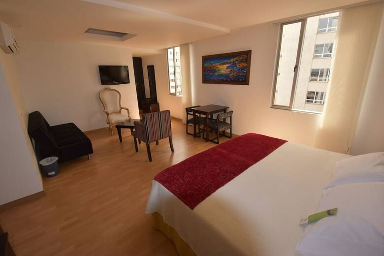 Hotel Bolivar Plaza