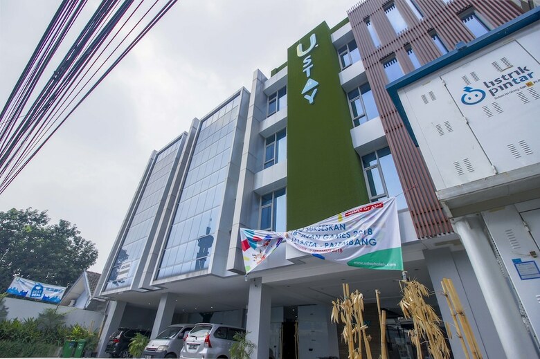 Hotel Reddoorz Plus Near Tebet