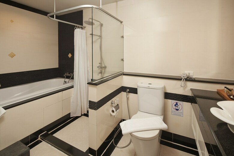 Floral Hotel � Dolphin Circle Pattaya