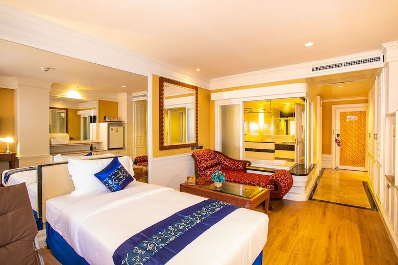 Floral Hotel � Dolphin Circle Pattaya