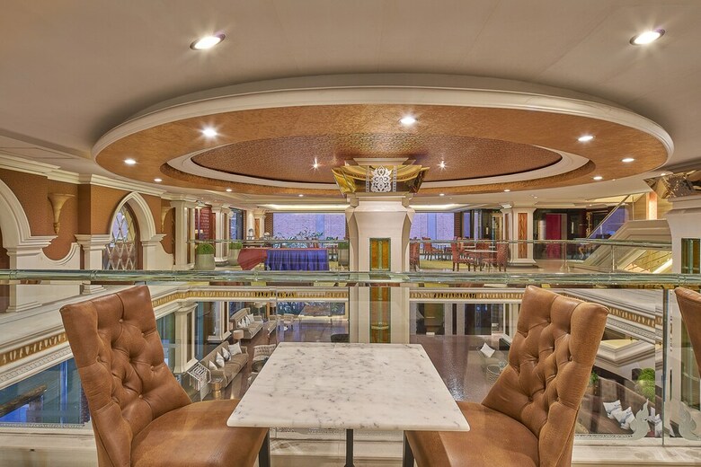 Floral Hotel � Dolphin Circle Pattaya