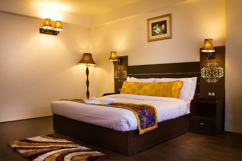 Hotel Jain Group Royal Orchid & Spa
