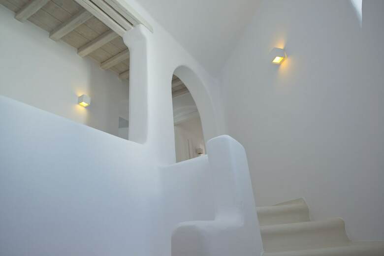 Villa Zircon