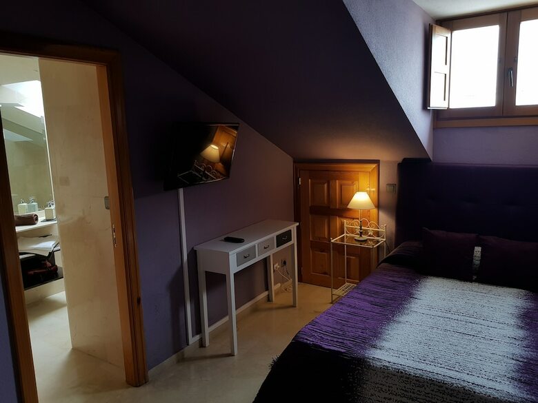 Apartamentos El Desv�n