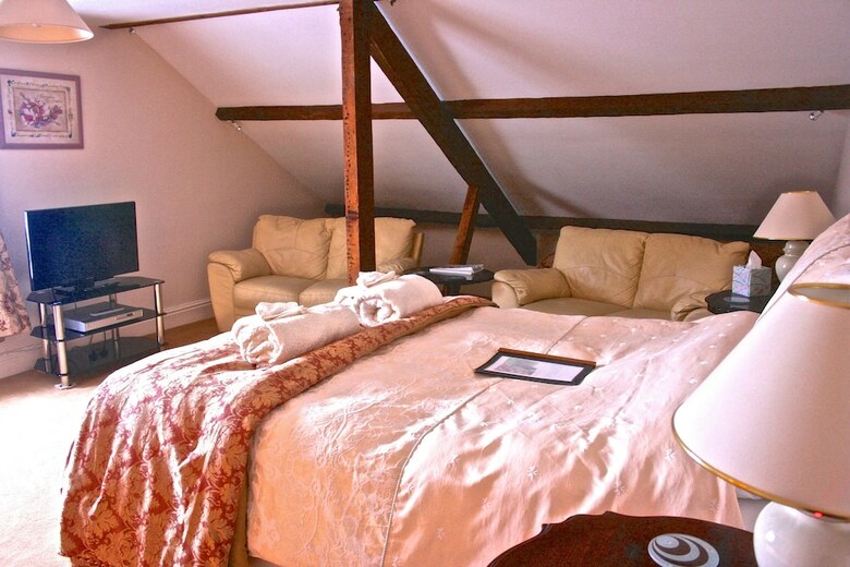 Clotworthy House Bed And Breakfast