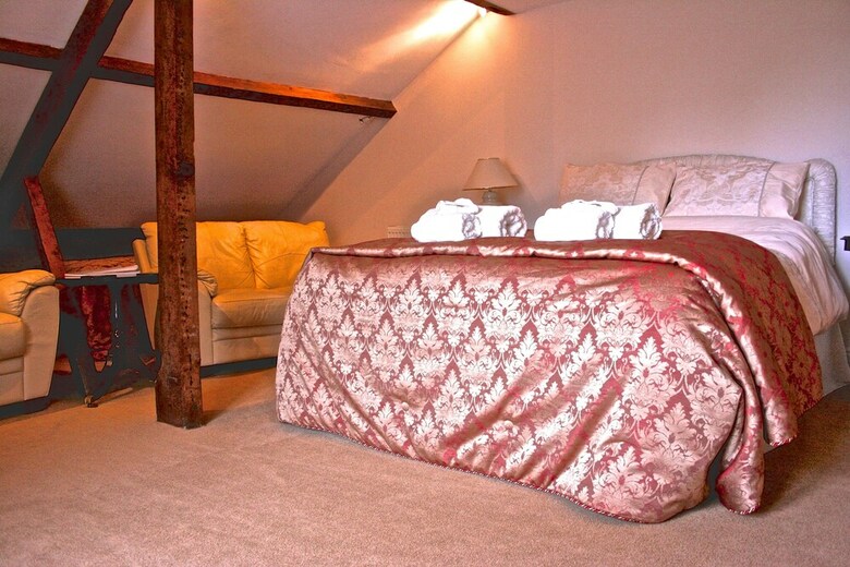 Clotworthy House Bed And Breakfast