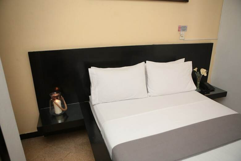 Hotel Suite 45
