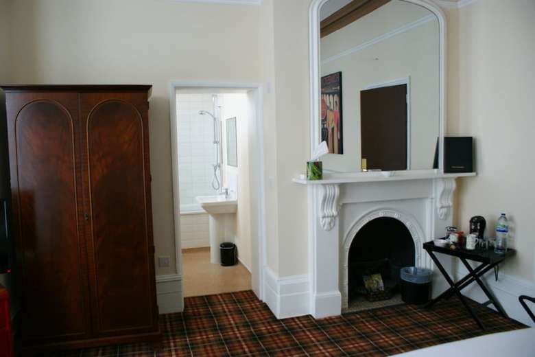 Bed & Breakfast 10 To 12 Folkestone