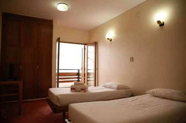 Ayelen - Hotel De Monta�a