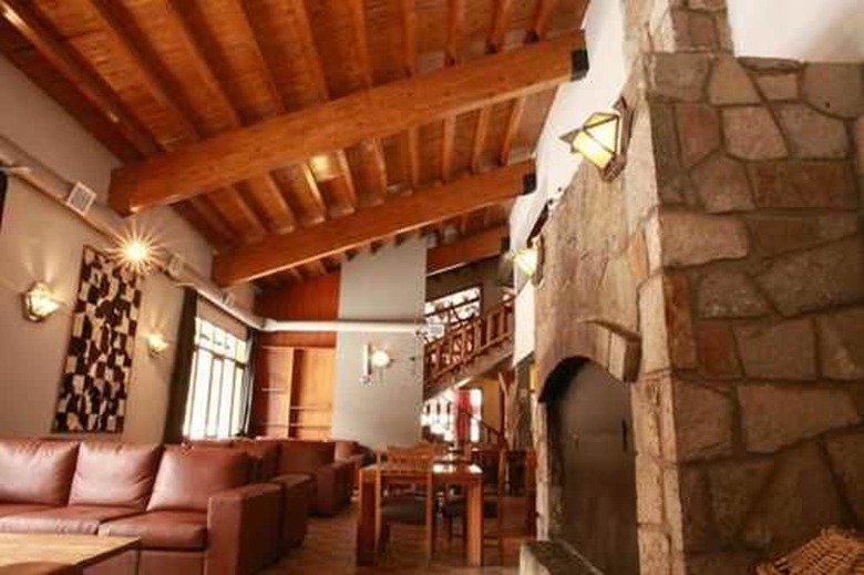 Ayelen - Hotel De Monta�a