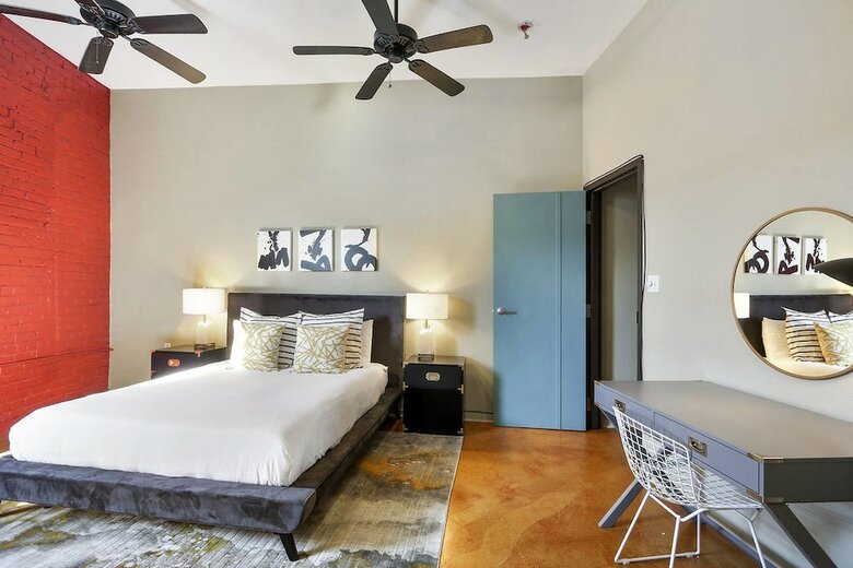 Apartamentos Inventive 2br/2.5 Ba Industrial Apt By Domio