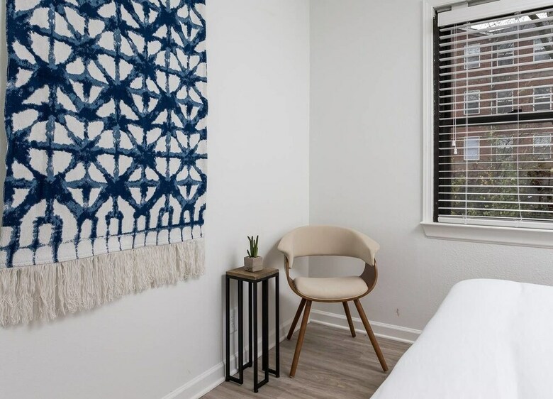 Apartamentos 8 Brs Comprised Of 4 Separate 2br Suites By Domio