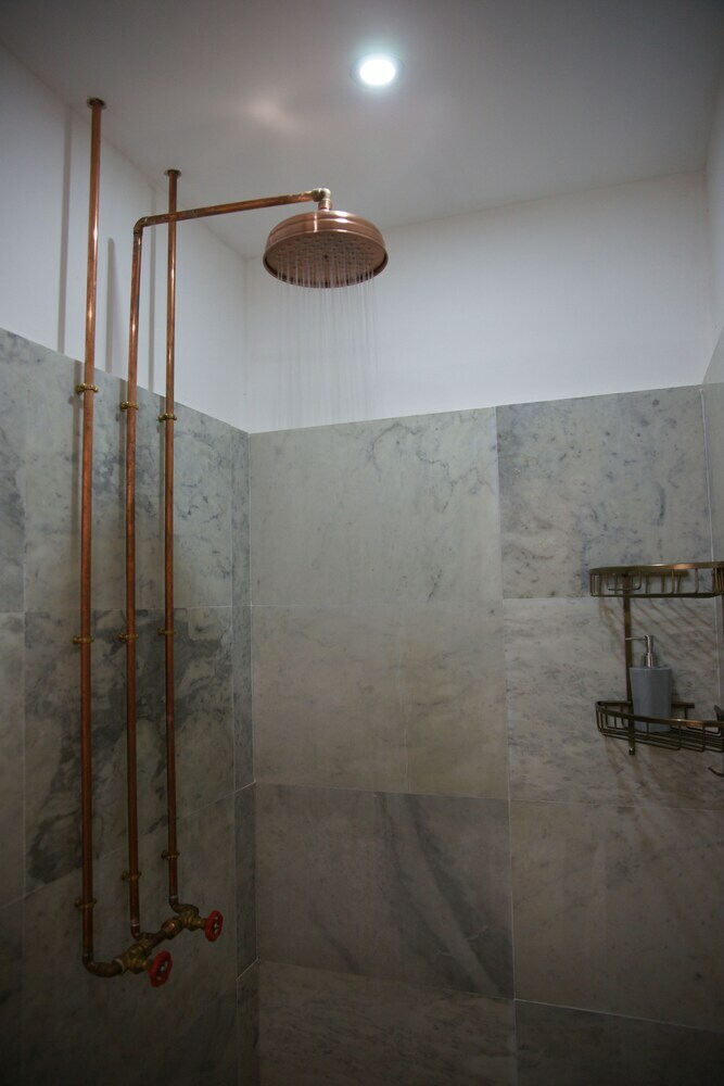Hostal Malevich Hostel