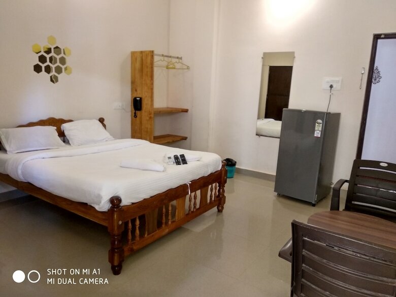 Hotel Candolim Beach Place