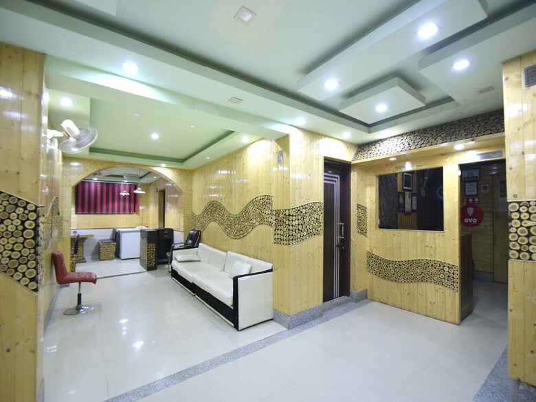Oyo 4944 Hotel New Prince Inn