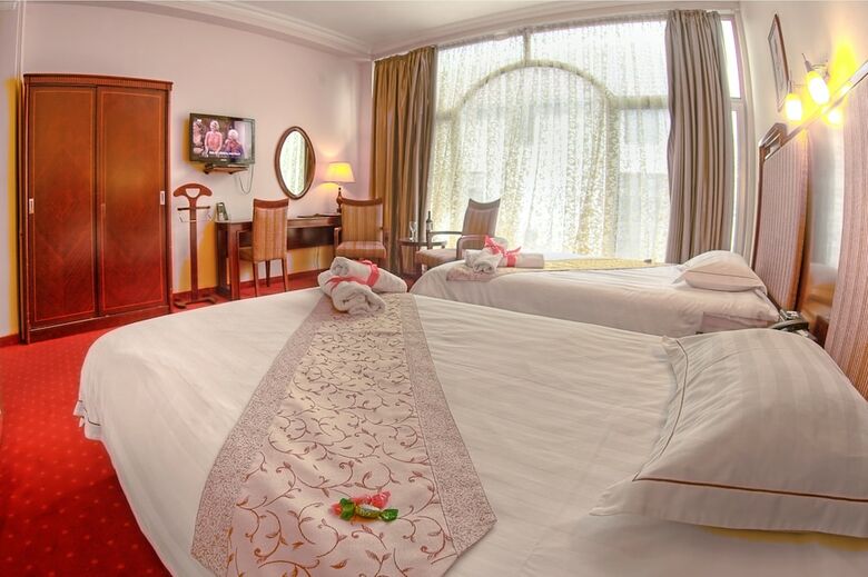 Planeta Inn Hotel